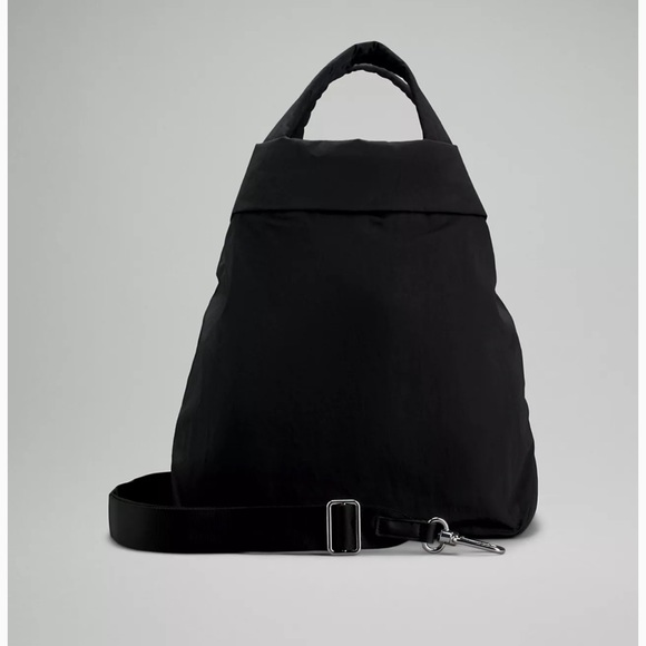 Lululemon On My Level Bag 2.0 - Picture 3 of 15